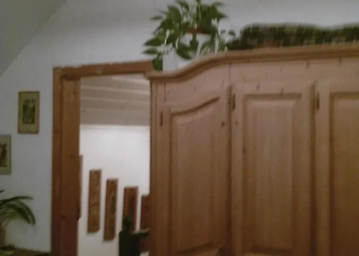 度假居 Altes Forsthaus Am Bach 奥尔陶斯