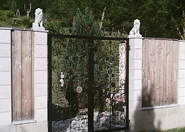 Altes Forsthaus Am Bach 度假居 *