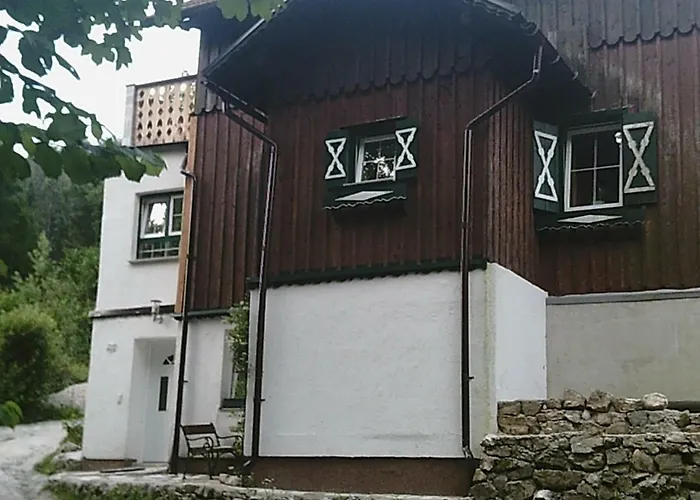 Altes Forsthaus Am Bach 度假居 奥尔陶斯